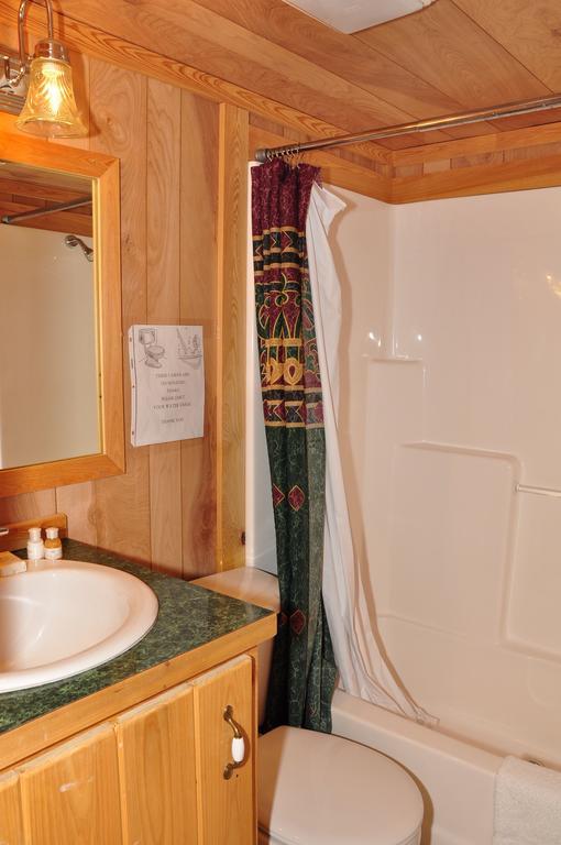 Plymouth Rock Camping Resort Rustic Cabin Elkhart Lake Εξωτερικό φωτογραφία