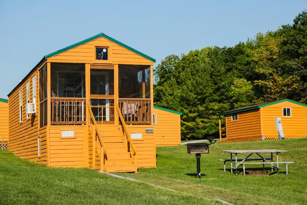Plymouth Rock Camping Resort Rustic Cabin Elkhart Lake Εξωτερικό φωτογραφία